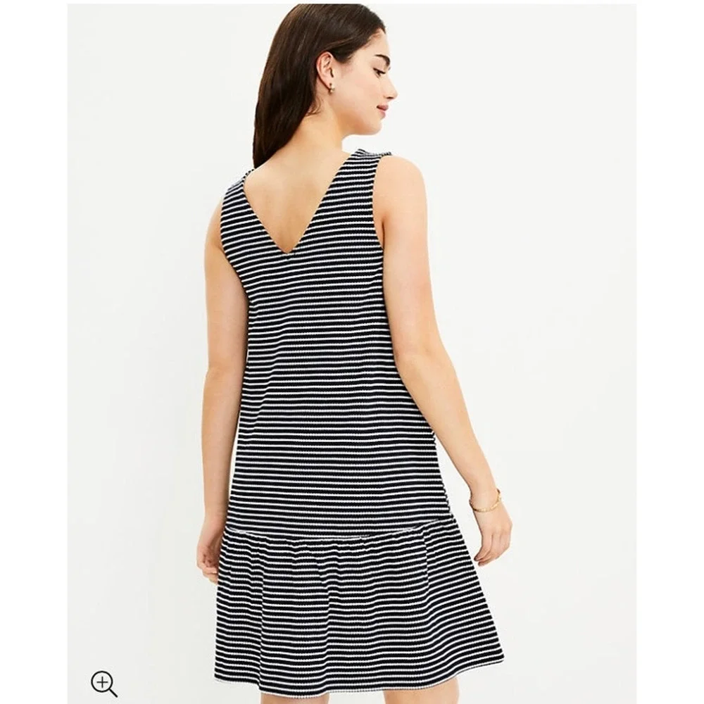 Loft Stripes Navy Blue & White Lightweight Double V Flounce Dress Sz Large - Picture 13 of 13